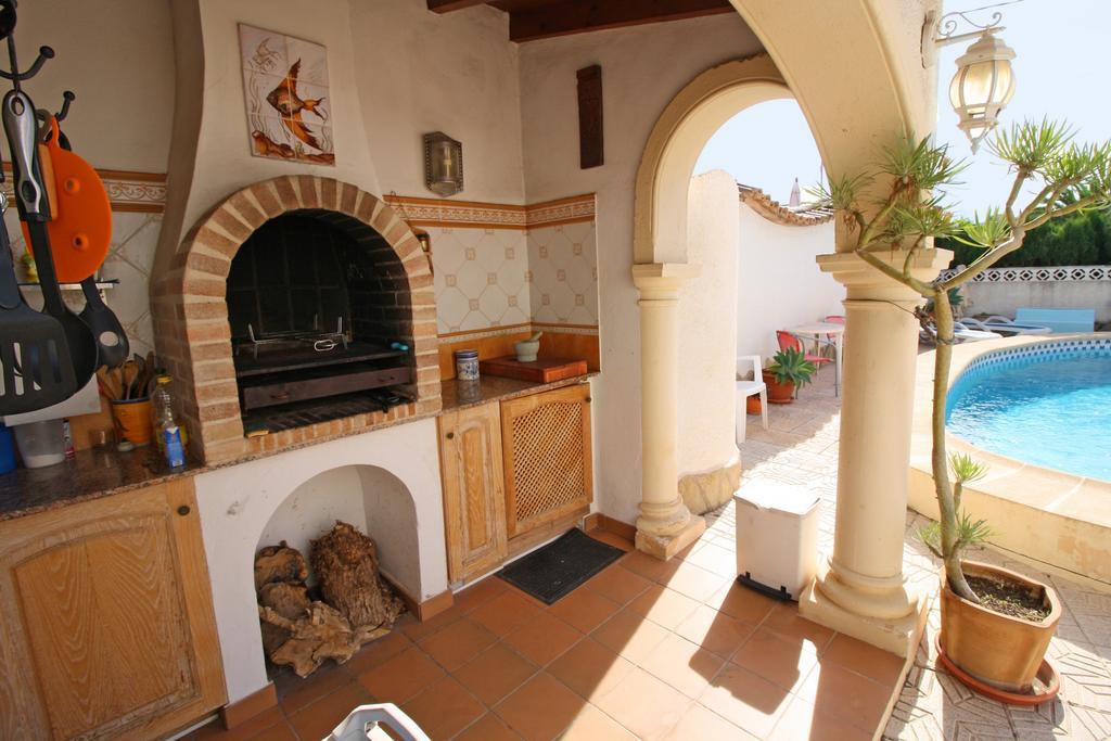Villa Estrella カルプ 部屋 写真